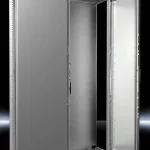 Rittal VX25 8880.000 Álló fém szekrény, teli ajtóval, 2 ajtós, 1800x800x500, IP55, szerelőlappal, sorolható (Rittal 8880000) Prémium