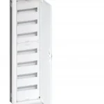 Hager Univers FWU71S Fém mezős elosztó 84 modul, 7 sor, 1153x353x110mm, (fal kivágás 1102x305x110mm) teli ajtóval, IP30, süllyesztett Újdonság