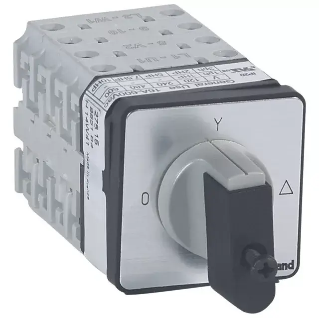 Legrand 027515 Görgős kapcsoló 3P 7,5kW PR17 0-Y-DELTA ( Legrand 027515 ) Vedd meg most