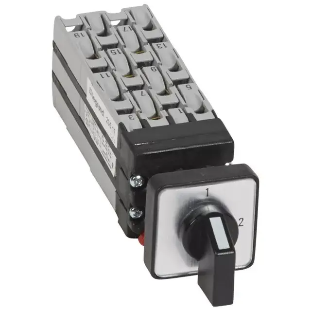Legrand 023517 Mini irányváltó átkapcsoló3P 1-2-3 állású ( Legrand 023517 ) Ne maradj le