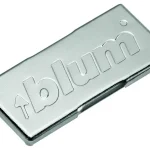 BLUM 70.4503.BP pántkar takaró BLUM logóval 125°/ 155°/ Cristallo new Vedd meg most
