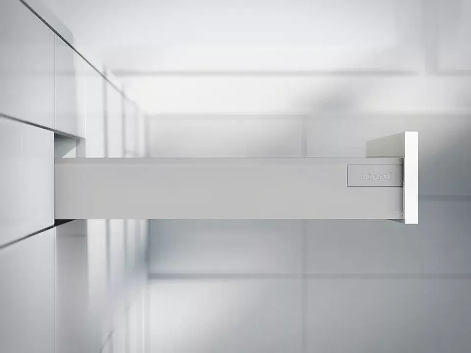 K-BLUM Antaro M 600 mm/30 kg, Blumotion/TOB, szürke R9006, inserta Különleges ajánlat
