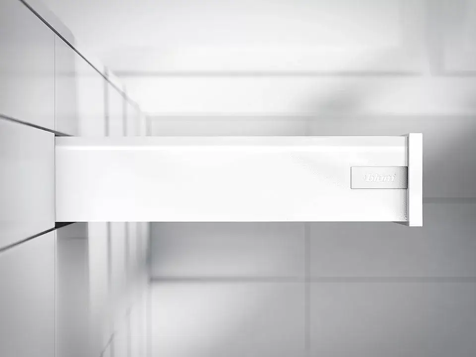 Azonnal elérhető K-BLUM Antaro K 350 mm/30 kg, Blumotion/TOB, fehér SW, inserta