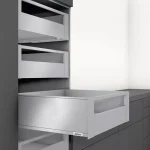 Biztonságos fizetés K-BLUM Legrabox C Pure 600 mm/70 kg, Tip-on, szürke OG-M, belső, reling