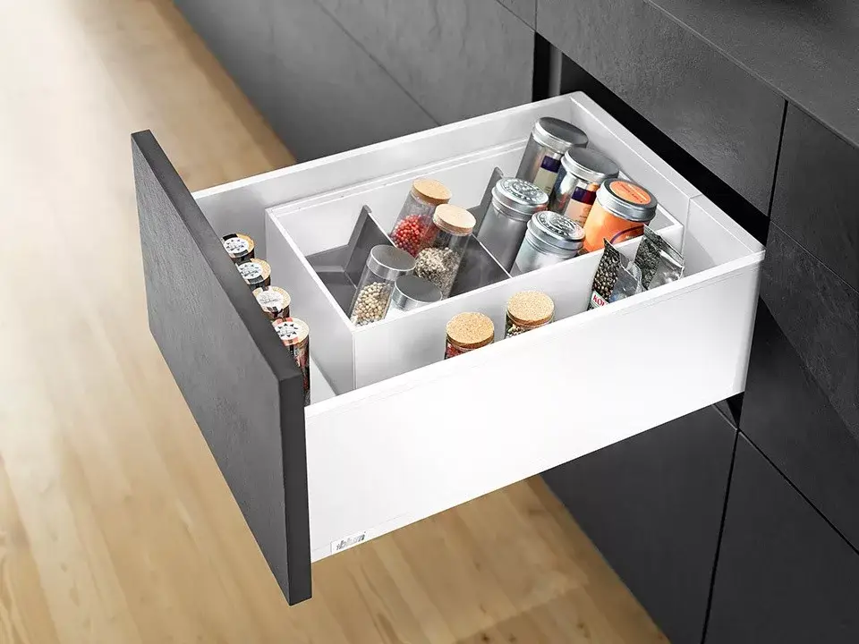 Expressz szállítás K-BLUM Legrabox C Pure 550 mm/70 kg, Blumotion/TOB, fehér SW-M, expando