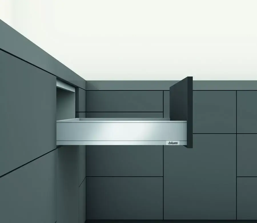 Ajánlat K-BLUM Legrabox M 500 mm/40 kg,szürke,csavar+protiskl.Ago-rendszer 60 (522x474)a