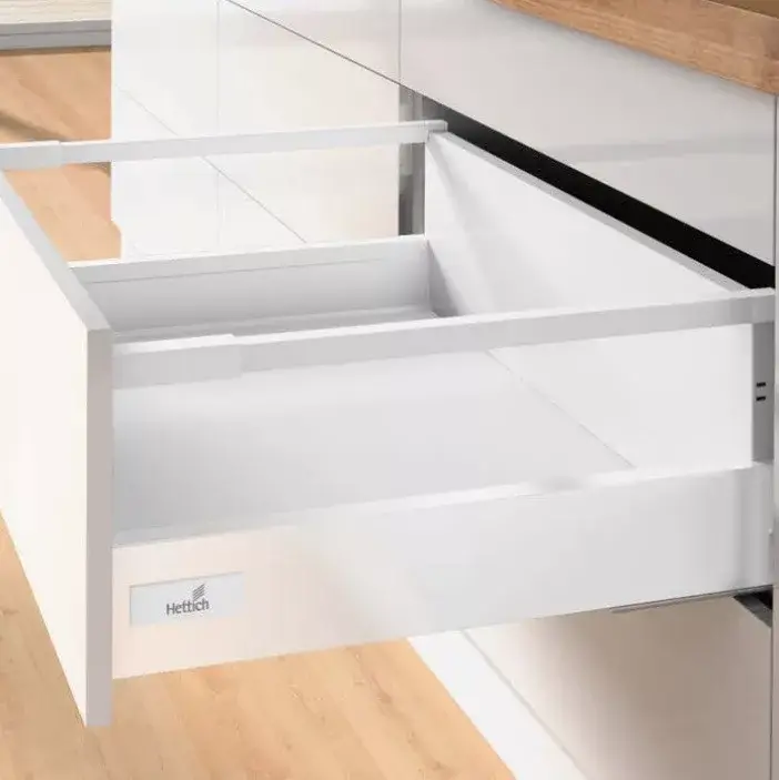 K-HETTICH InnoTech Atira, front, fehér, 470/70/176 relingel együtt, 50kg, PTO Biztonságos fizetés