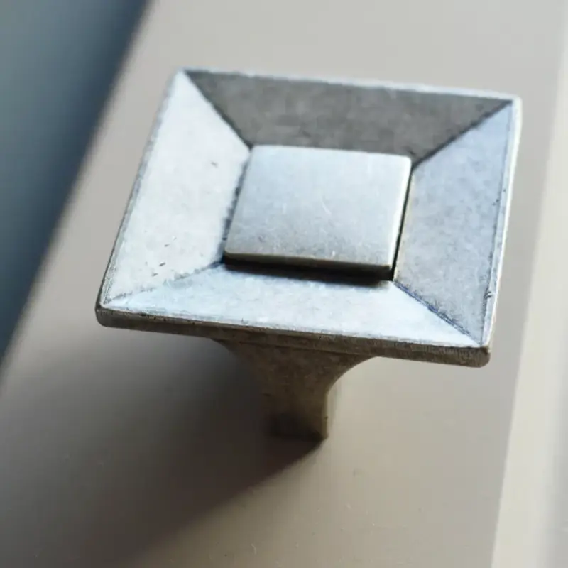 Ne maradj le Antik fém bútorfogantyú, old silver,bútorgomb 32 mm furattávolság