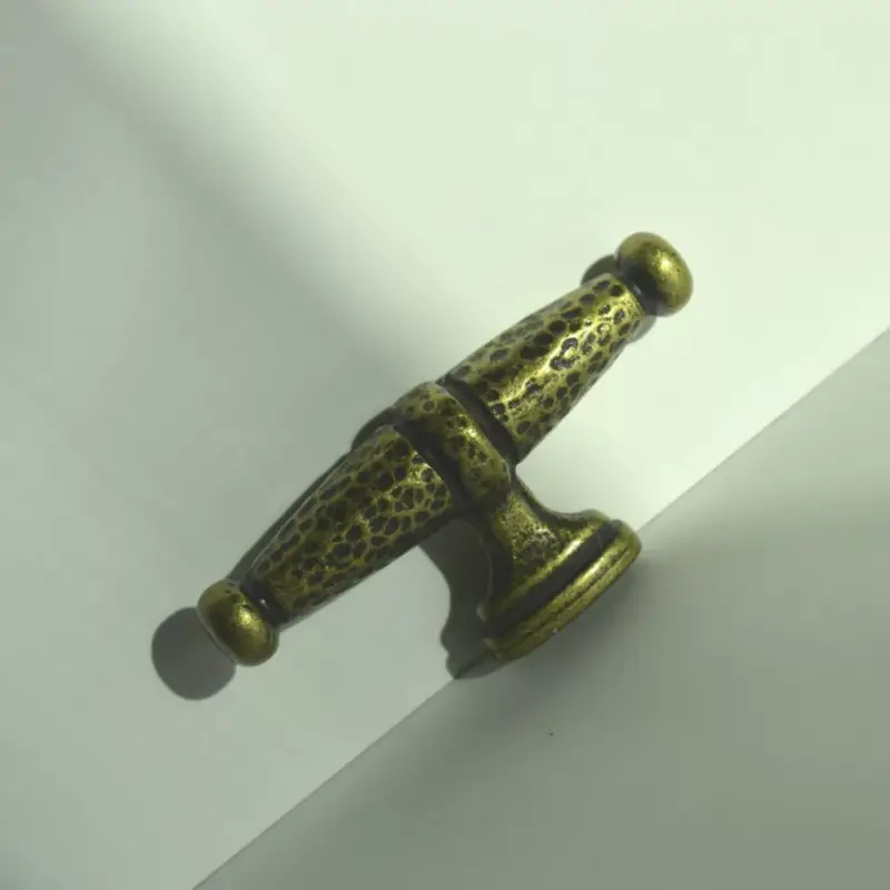 Expressz kézbesítés Fém bútorgomb, patina bronz