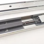 Biztonságos fizetés Teljes kihúzású, 45/500 mm, finoman záródó golyós fiókcsúszó rendszer