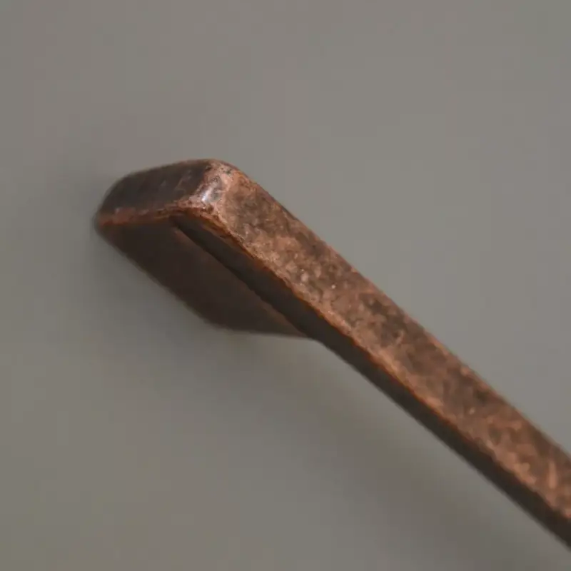 Fém bútorfogantyú, antik réz színű, 128 és 160 mm furattávval Prémium