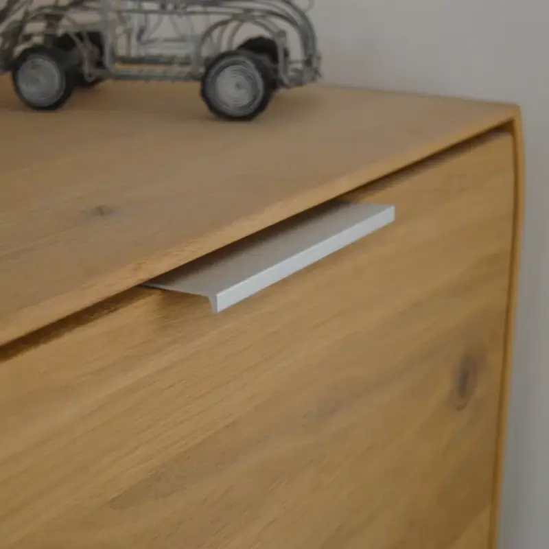 Korlátozott ajánlat Fém bútorfogantyú, alumínium színű, 96 mm furattávval