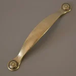 IRIS fém bútorfogantyú, 96 mm furattáv, antik bronz szín Biztonságos fizetés