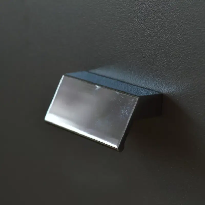 Akció 3625_32 Fényes króm, fém 32 mm furattávolságú bútorfogantyú