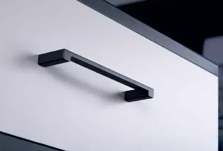 Expressz szállítás Z306_128 Fekete, struktúrált felületű, fém bútorfogantyú, 128 mm furattávval