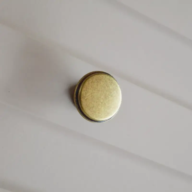 Cento Antik bronz színű, fém bútorgomb 28 mm átmérő Vedd meg most