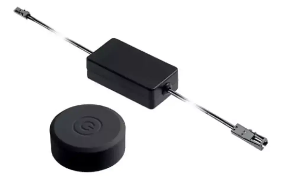 Vezeték nélküli ki-be kapcsoló, fekete, távvezérlős, fényerőszabályozóval, 12V, Max 60W, Mini AMP csatlakozóval Legnépszerűbb