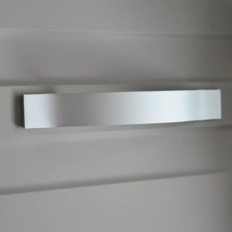 Legkelendőbb Fém bútorfogantyú, matt króm színű, 128 mm furattávval
