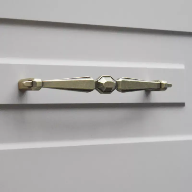 Vedd meg online 079 Fém fogantyú, 160 mm furattáv, bronz