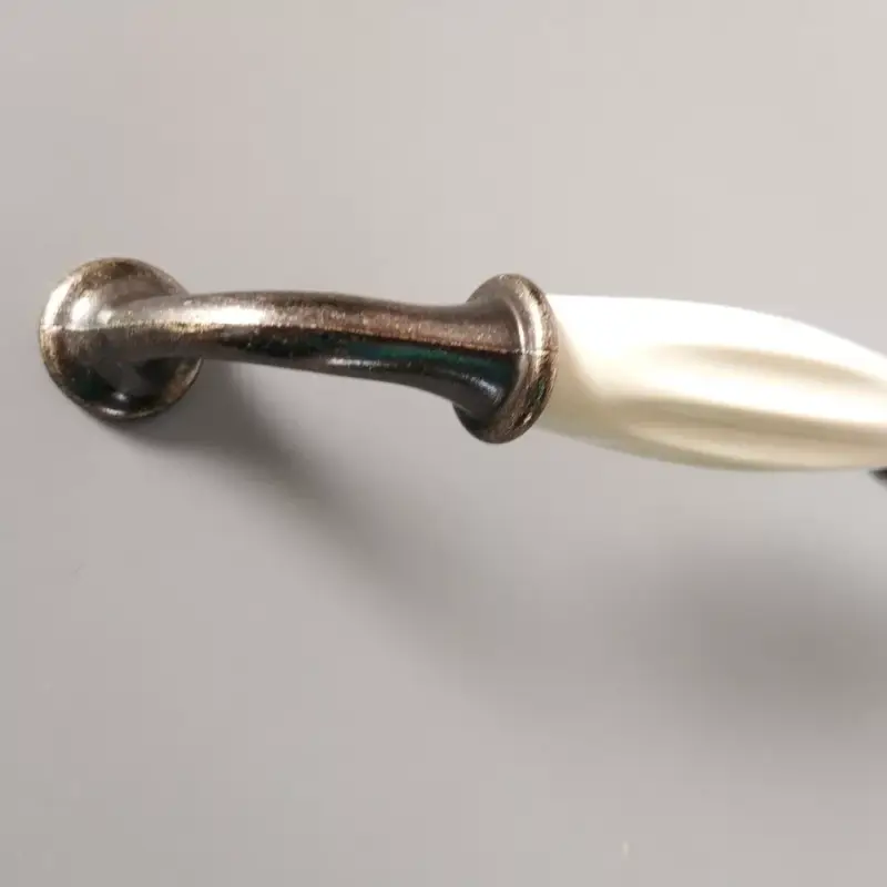 Möbelgriff PorzellainCream, Klassisch, Landhaus, Zinkdruckguß , BA 128 mm, Bronze Akció