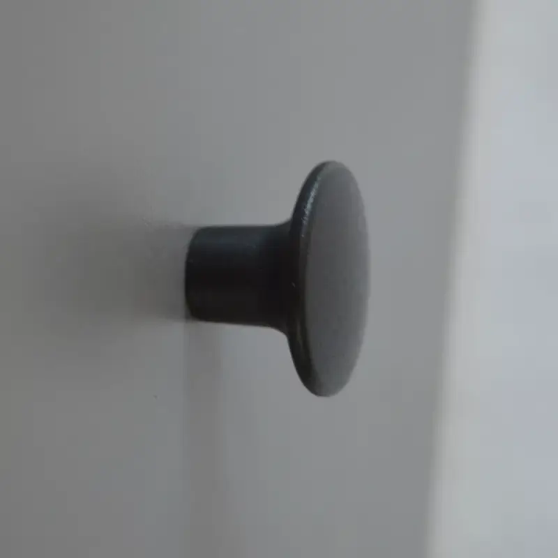 Bestseller Metall-Möbelknopf, schwarz, strukturierte Oberfläche