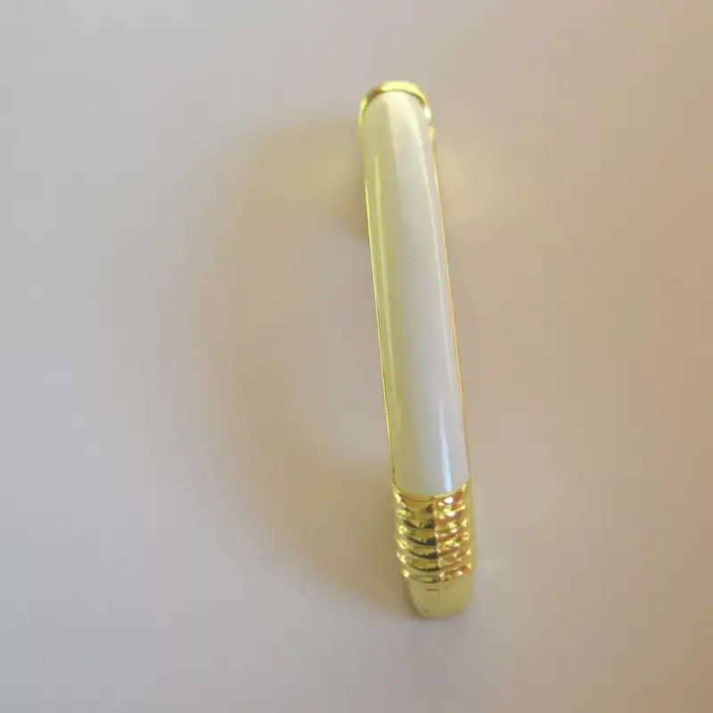 Vásárlói kedvenc 10 STK. Metall-Kunststoff-Möbelgriff, gold - weiß, 64 mm Lochabstand