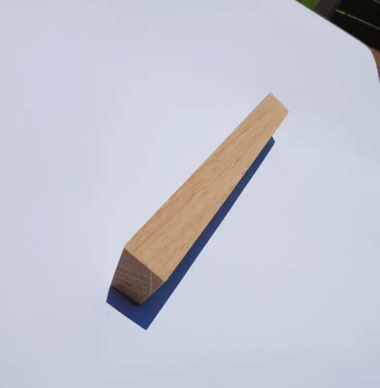 Biztonságos fizetés Möbelgriff aus Holz, Eiche natur, mit 128 und 160 mm BA