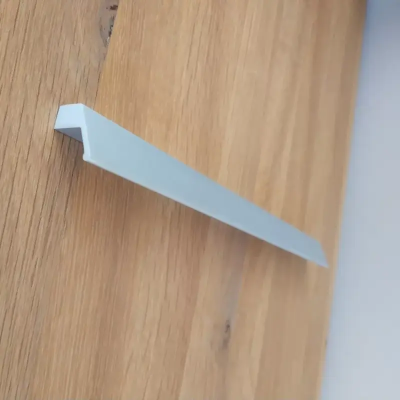 ISOLA Metall-Möbelgriff, aluminiumfarben, mit 160 mm BA Újdonság