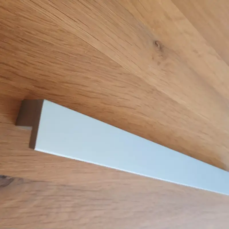 Expressz kézbesítés Möbelgriff aus Metall, Farbe Chrom matt, Bohrung 704 mm