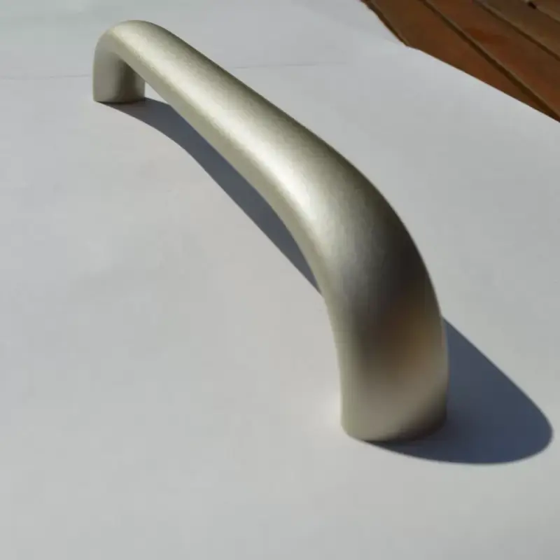 Árcsökkenés Möbelgriff aus Metall, Farbe Nickel matt, Bohrungsabstand 352 mm