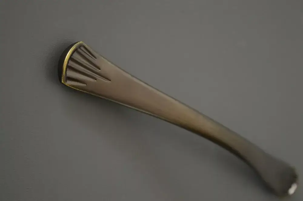 Szezonális akció CS640_96 Antikbronze, Metallgriff für Möbel mit 96 mm Lochabstand