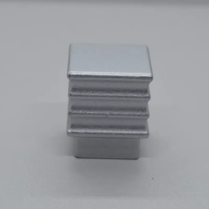 Ajánlat 2372 Möbelknopf aus Metall, matt verchromt