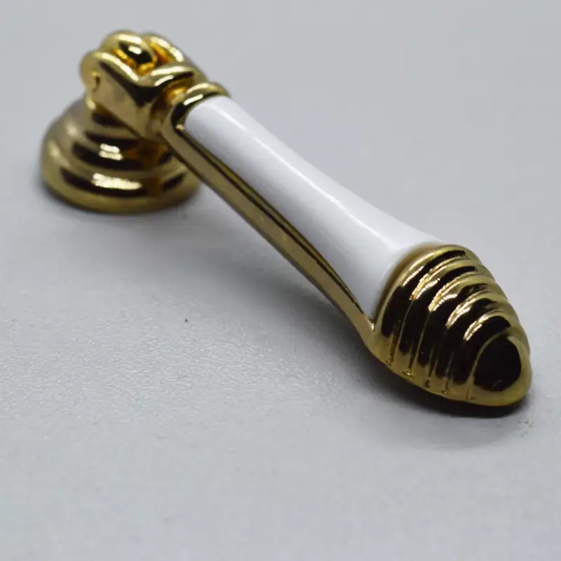 Klassischer gold-weiss Möbelknopf aus Metall und Kunststoff Gyors szállítás