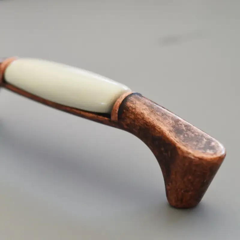 Legjobb ár Metallgriff aus Porzellan, antikisiertes Metall - Farbe: beige Porzellan, Bohrung 96 mm