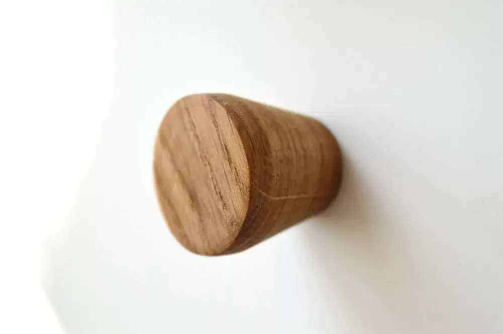 Möbelknauf aus Holz, Eiche geölt Csak ma