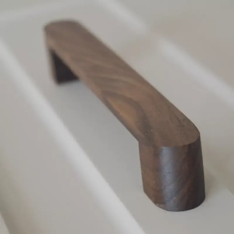 LelandDio_128, Holzgriff, geöltes Nussbaumholz, Lochabstand 128 mm Expressz szállítás