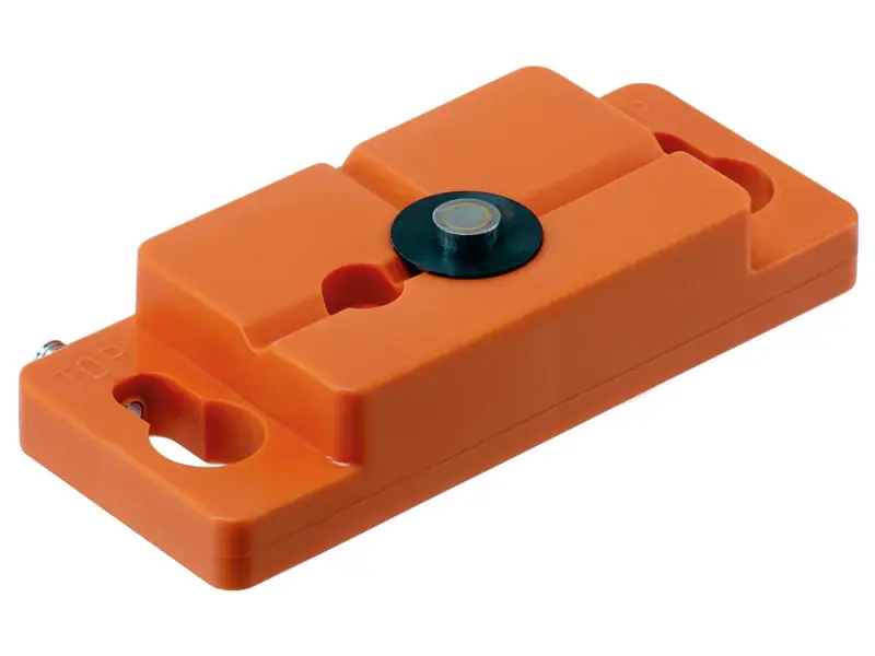 Kiárusítás BLUM Bepréselő matrica, MINIPRESS M, 295.1000 előlapbeállító vasalat STANDARD és TANDEM sínhez