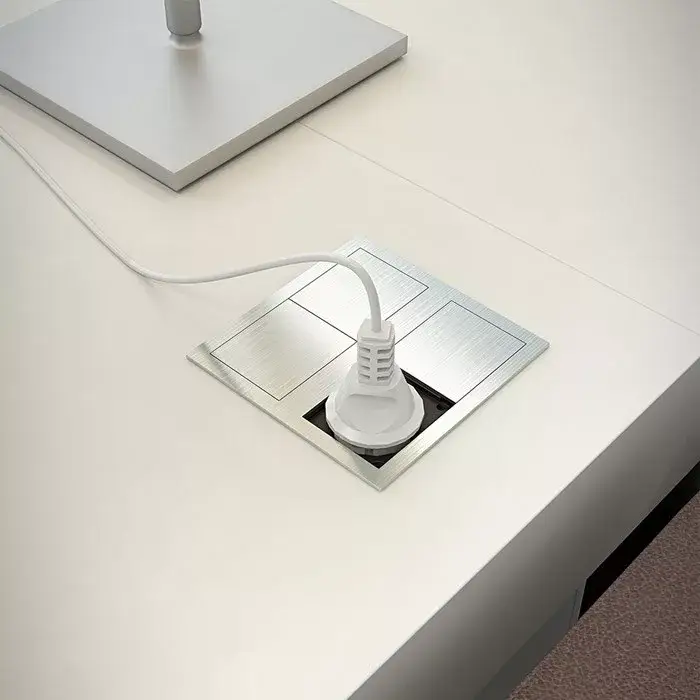 Ne maradj le Konnektor VersaHit Dual 2x230V (Schuko) Csiszolt alu. rejtett elosztó