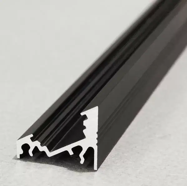 Topmet TM-profil LED Corner alu fekete 2000mm 83050021 Árengedmény