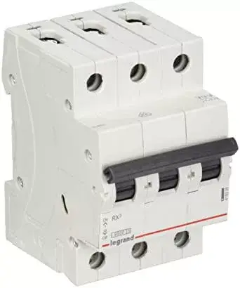 Legkelendőbb Legrand C6 419232 RX3 kismegszakító 3P C6 6000A BIC 6A 3 pólusú