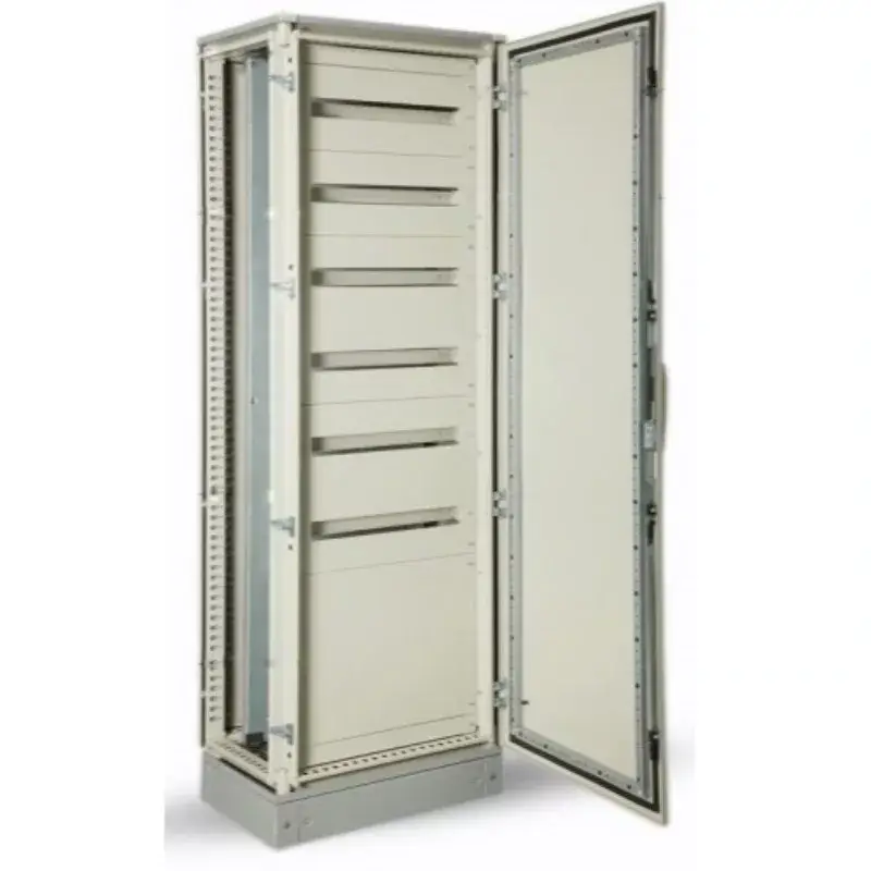 Akció SKY395 Álló szekrényhez maszk 1000-es Tartalma: 1,keret 2db 2,TS sín 10 db; kis vakfedél 2db; nagy vakfedél 1db; egysoros panel 1db; kétsoros panel 3d