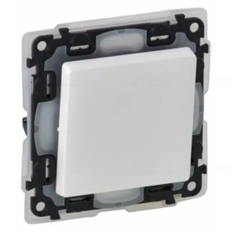 Legrand Valena Life váltóérintkezős nyomó IP44 fehér, Legrand 752171 Outlet