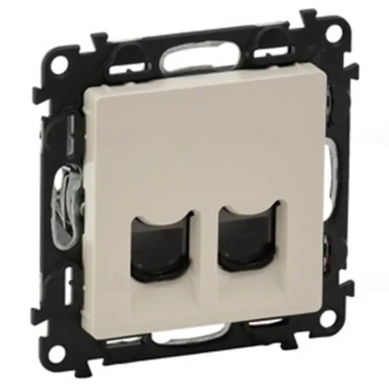 Legrand Valena Life 2xRJ45 Cat. 5e FTP csatlakozóaljzatelefántcsont, Legrand 753254 Szezonális akció