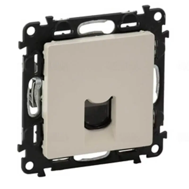 Nézd meg most Legrand Valena Life 1xRJ45 Cat. 5e FTP csatlakozóaljzatalumínium, Legrand 753353