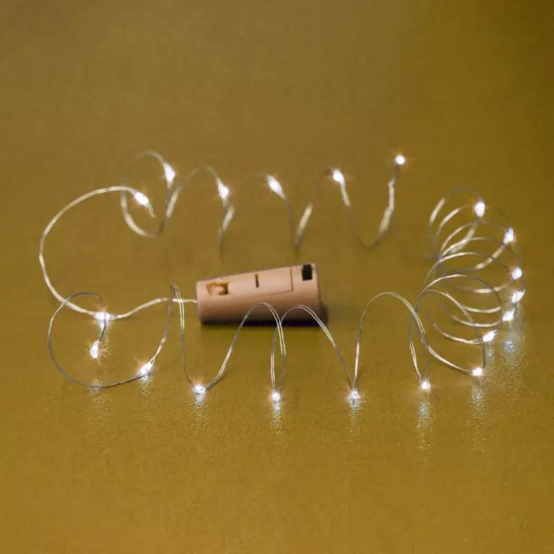 Home MLD 20/WW micro LED-es fényfüzér, 2 m / 20 db melegfehér micro LED, állófényű, átlátszó vezeték, gombelemes, dugó alakú elemtartó, beltéri kivitel Azonnal elérhető